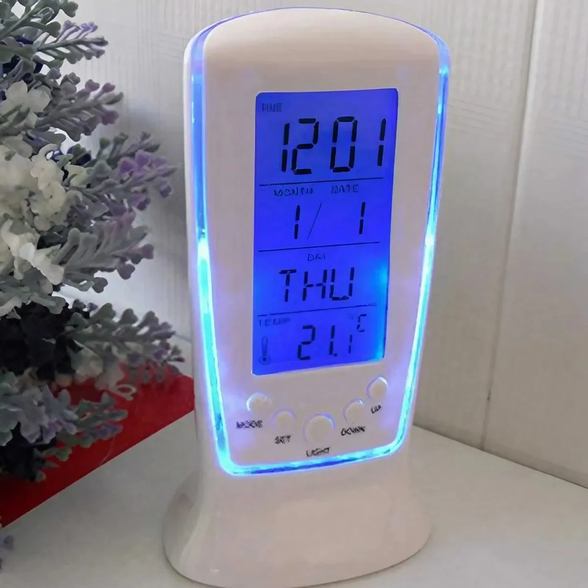 ساعة التقويم الرقمية LED ساعة  - مراجعة Office Tech Gadgets وسعره